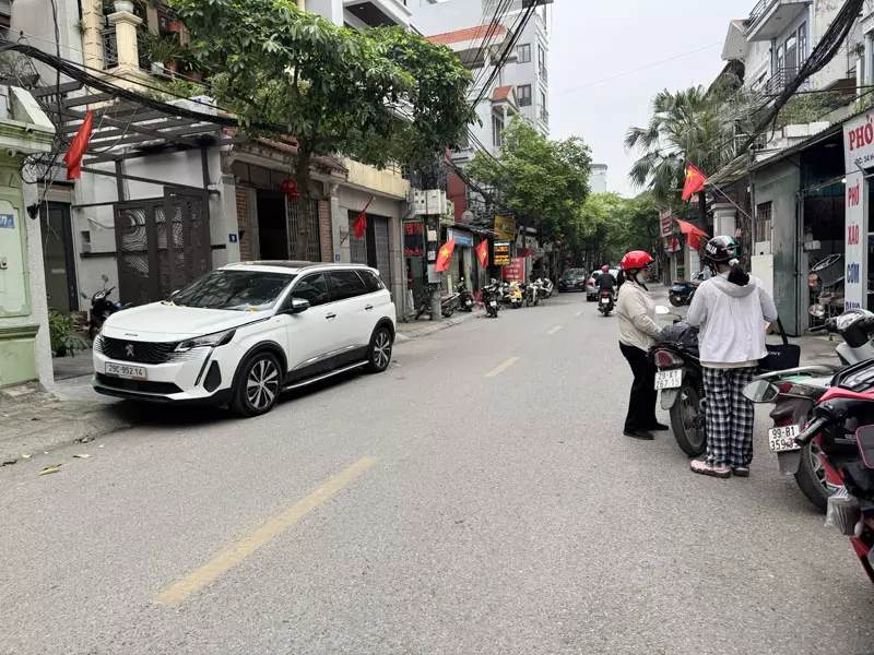 MẶT PHỐ HOA LÂM - ĐẤT VÀNG 100m2 - 2 MẶT NGÕ TRƯỚC SAU - KINH DOANH ĐA NGÀNH