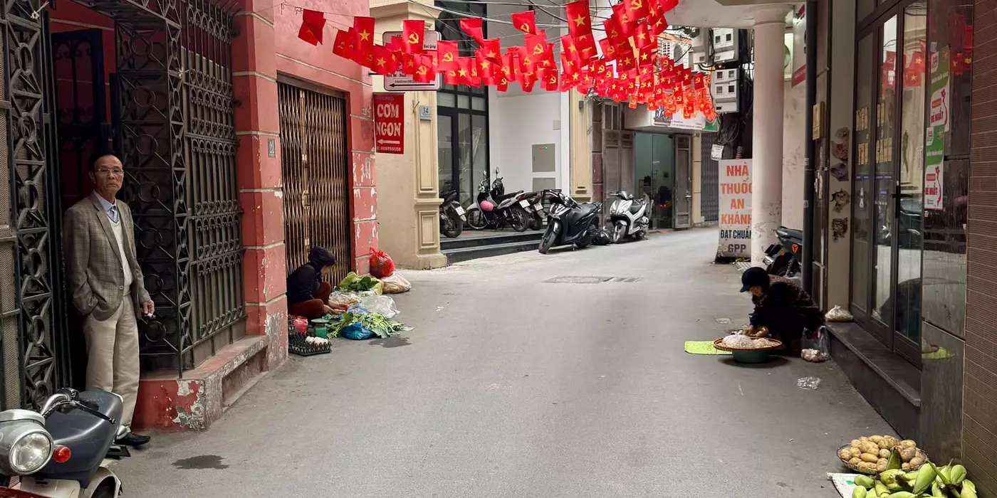Nhà phố Rẻ cần bán Gấp đường Nguyễn Trãi, Ngay cạnh Ngã Tư Sở Chủ đang kẹt Ngân Hàng cần bán nhanh