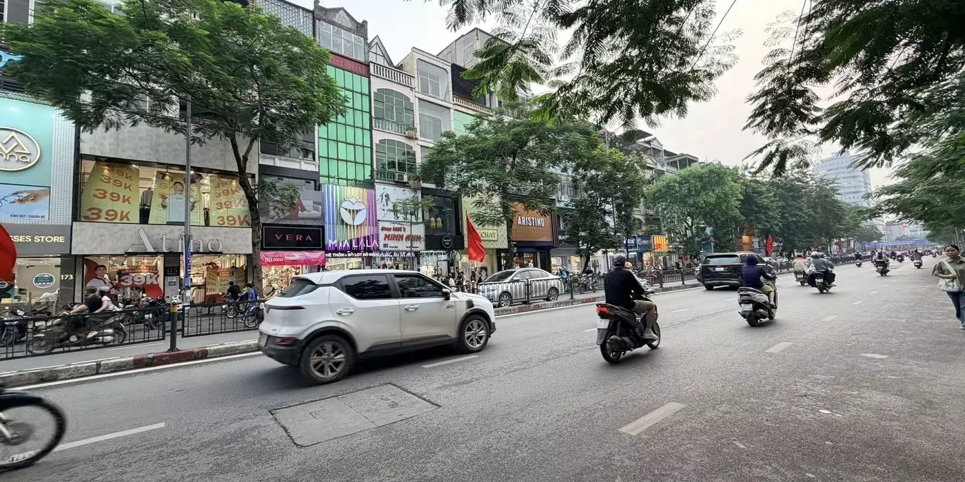 🏡 BÁN MẶT PHỐ CHÙA BỘC - ĐỐNG ĐA - DÒNG TIỀN 720TR/NĂM - 50M2 - 5 TẦNG - GIÁ 36.3 TỶ
