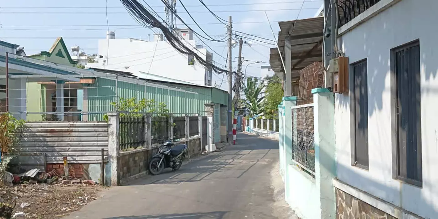 giá sieu hot chi : 26 tỷ. DT 560M2 . Ngay  Đỗ Xuân Hợp . phuoc long a , q9 , hcm