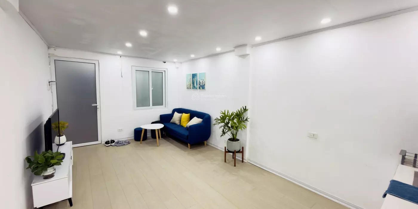 Bán nhà tầng 2 tập thể Võ Thị Sáu 70m2 3 ngủ 2wc ô tô đỗ chỉ 4.2 x tỷ