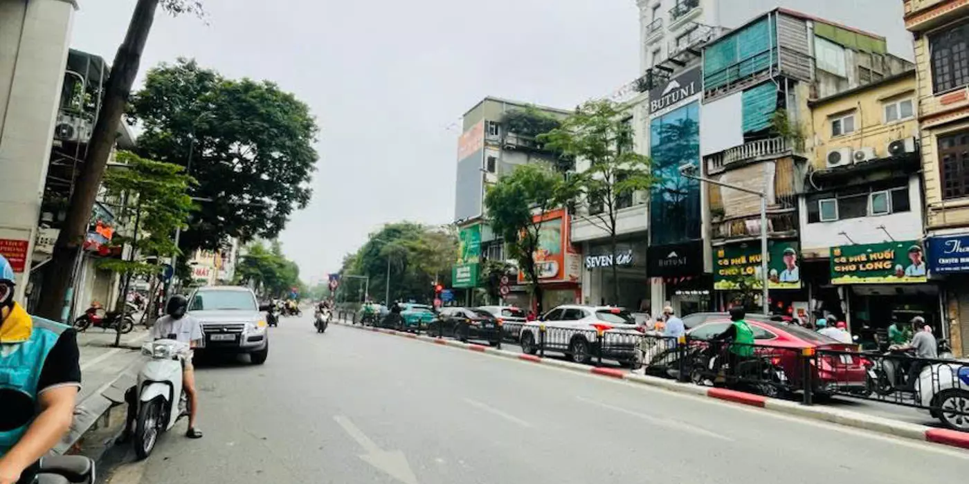 Bán nhà mặt phố Tôn Đức Thắng, Đống Đa 85m2 x 3T mặt tiền 4.1m chào 35 tỷ