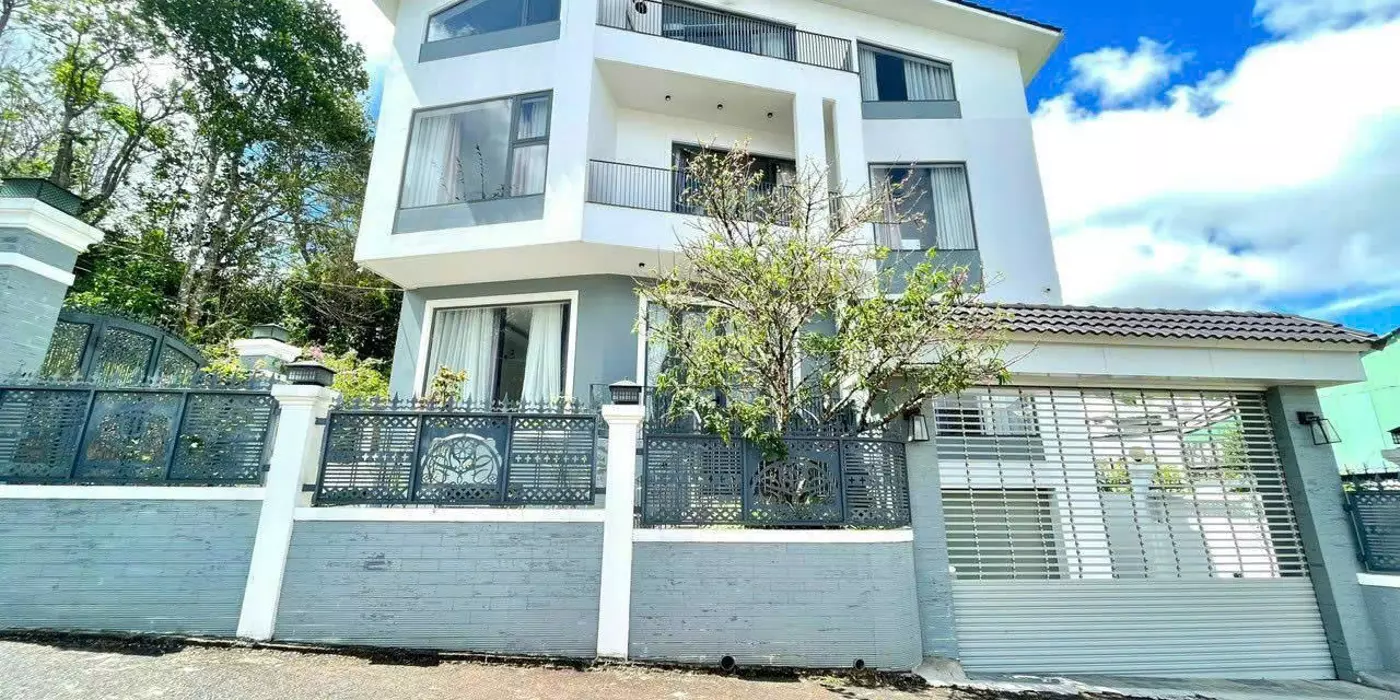 Bán Villa 5 phòng Vạn Hạnh, phường 8, Đà Lạt 14,5 tỷ