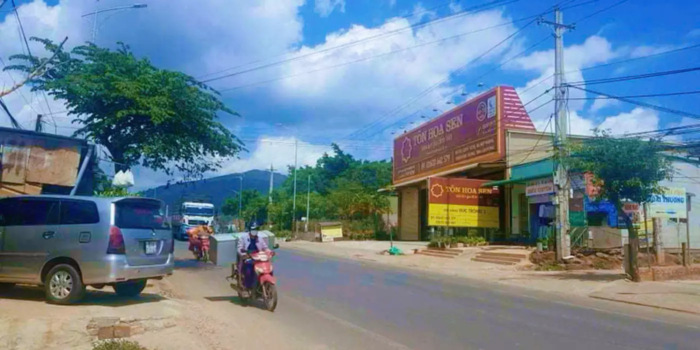 Bán đất mặt tiền quốc lộ 20 hiệp thạnh phi nôn đức trọng giá 9,6 tỷ