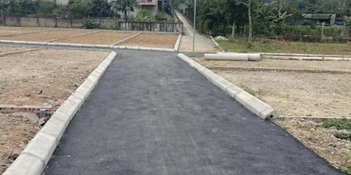 Nhỉnh 3tỷ sở hữu ngay lô đất 200m 100tc măth tiền 9m đường thông cách trục chính hoà thạch chỉ 200m
