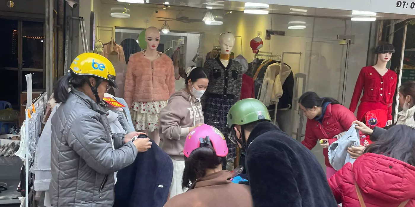 SANG NHƯỢNG SHOP QUẦN ÁO - TRÂU QUỲ GIÁ NHƯỢNG: 50 triệu