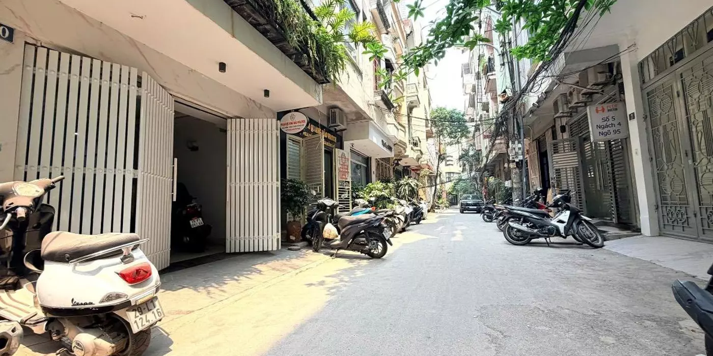Bán nhà phố Hoàng Cầu, Đống Đa 56m, 5 tầng, mt 4.5m. Giá: 33.8 tỷ. LH: 0937158386