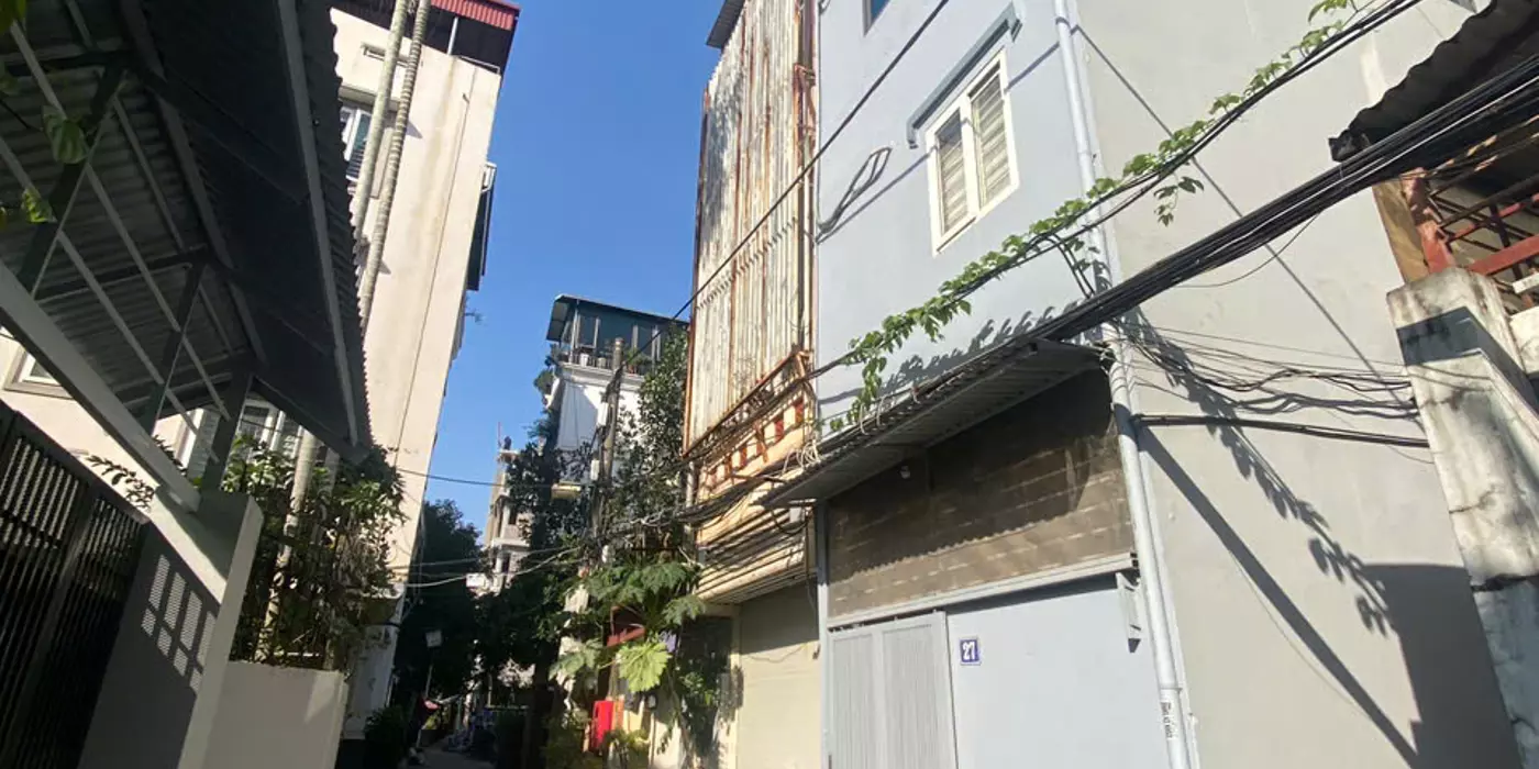 NHÀ NGỌC THỤY – 30M² – 3 TẦNG – Ô TÔ QUA CỔNG – Ở NGAY