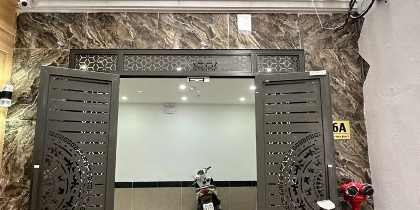 CHỦ NHÀ ĐAU ĐẦU-CƠ HỘI ĐẦU TƯ HIẾM TẠI PHÚC LỢI – NHÀ 5 TẦNG MỚI, VỊ TRÍ ĐẸP.