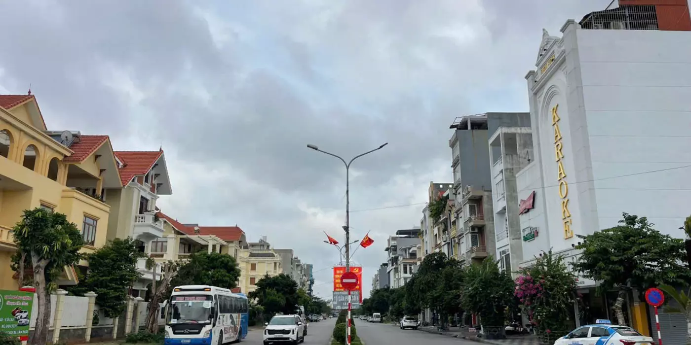 CHUYỂN NHƯỢNG ĐẤT MẶT ĐƯỜNG ĐÔI LÊ HỒNG PHONG – LÔ 27 – VỈA HÈ 5M – GIÁ 7,68 TỶ