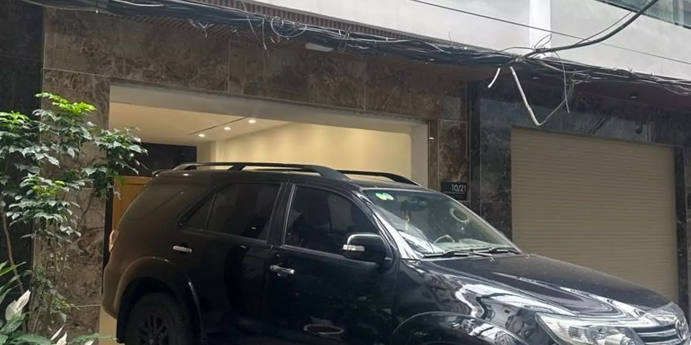Bán nhà Ngọc Thuỵ 44m x 7T gara oto thang máy nhỉnh 15t còn tl