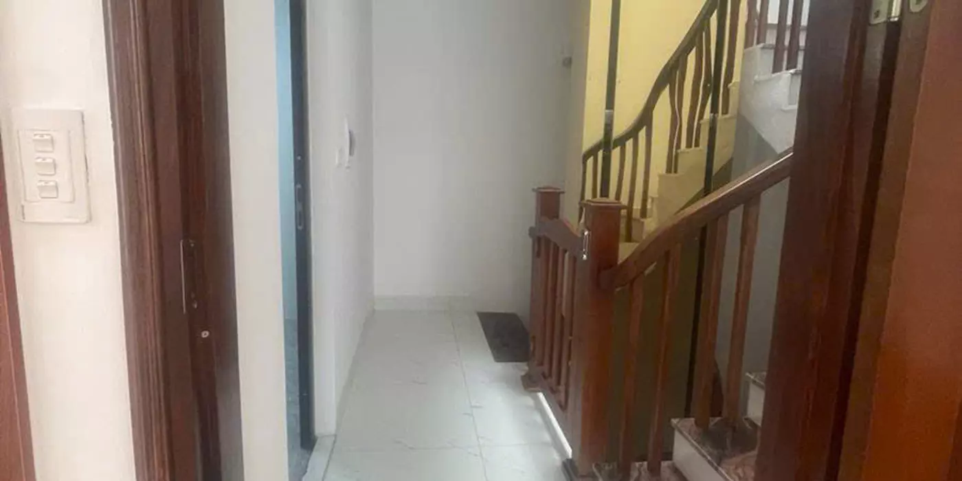 Nhà mới KOONG chỉ 12xx tỷ 39m2*6T, LÔ GÓC, 2 THOÁNG, NGÕ THÔNG. Phố Lạc Long Quân