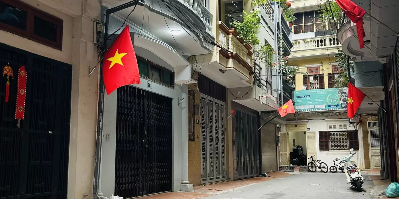Bán nhà phố Mai Anh Tuấn, Đống Đa, ngõ ô tô, gần hồ, dân trí cao, 38m, 5 tầng, 10.5 tỷ