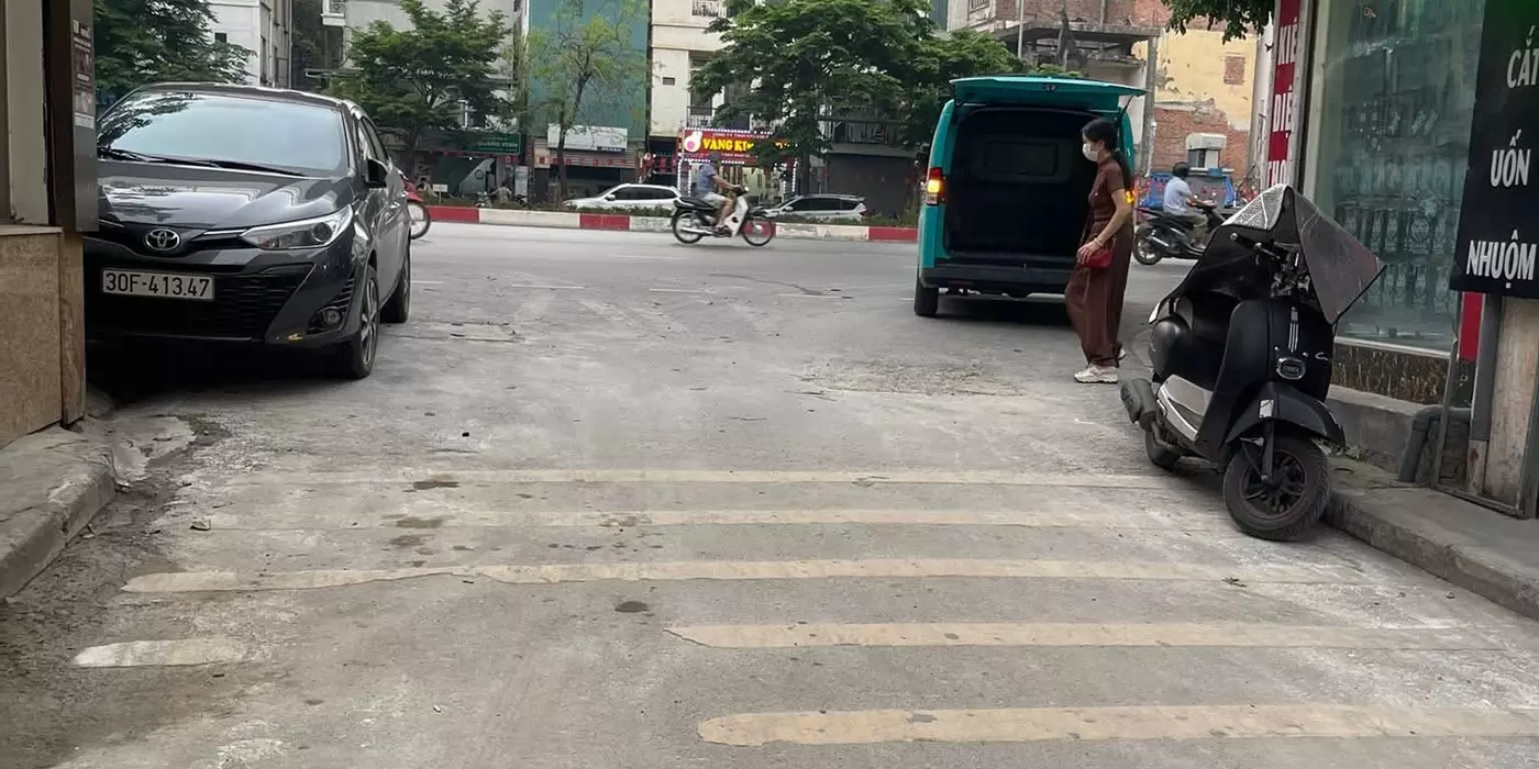 BÁN NHÀ NGÕ HOÀ BÌNH 2 HAI BÀ TRƯNG - VỊ TRÍ ĐẸP NGÕ Ô TÔ TRÁNH KINH DOANH: 70M2 - 21.3 TỶ
