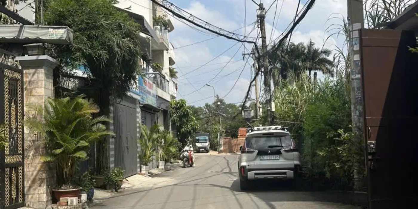 Bán đất tặng nhà hẻm 1 sẹc 8m Nguyễn Văn Khối 72m2 ngang 4m gần CV Làng Hoa chỉ 8 tỷ.