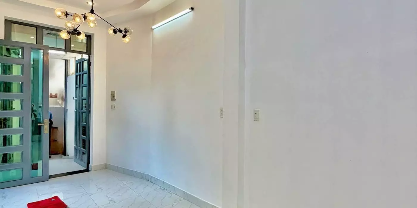 4 TẦNG LẦU - HẺM XE HƠI - 28m2 - THÍCH QUẢNG ĐỨC - F.5 PHÚ NHUẬN - 4.x TỎI