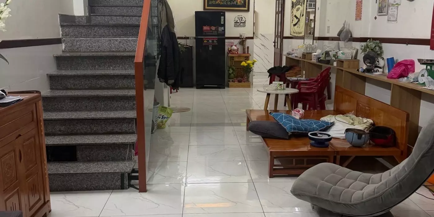Bán nhà 2 tầng mặt tiền Cách Mạng Tháng 8 65m2 giá 7 tỷ 1