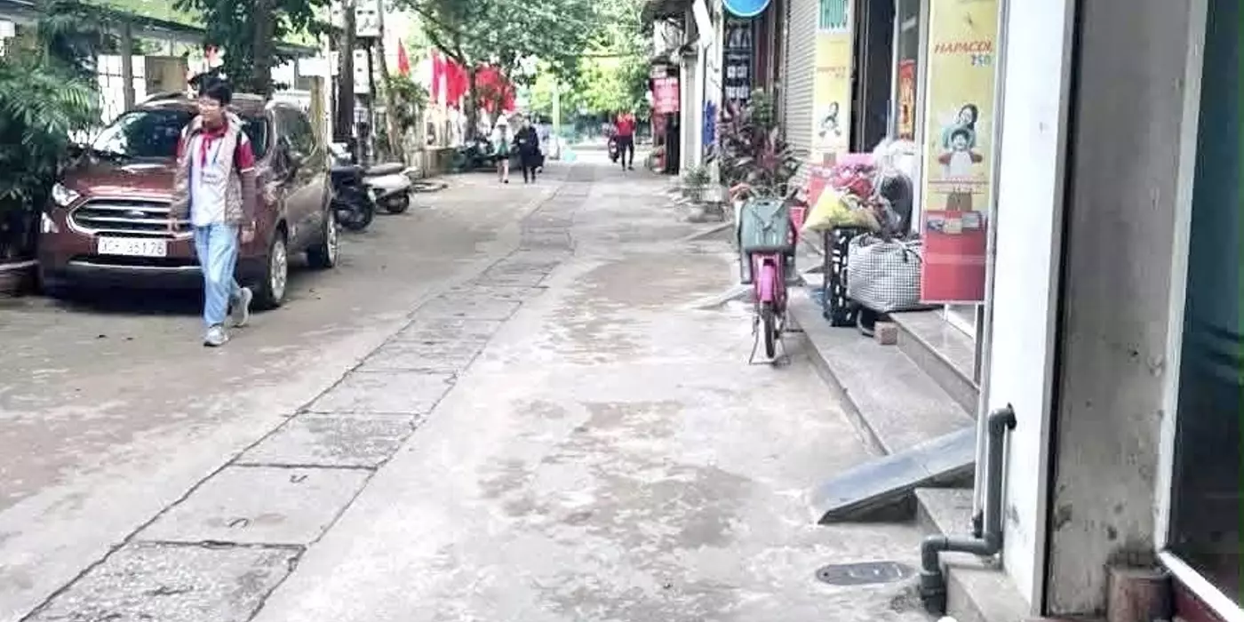 Bán nhà phố Nguyễn Khánh Toàn, Cầu Giấy, ô tô lừi cửa, kinh doanh, 48m, 5 tầng, 13.4 tỷ