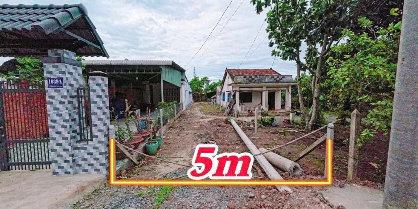 Bán đất mặt tiền Nguyễn Văn Khạ ,xã Phạm Văn Cội dt 270m2 (136m2 thổ cư) giá 3 tỷ