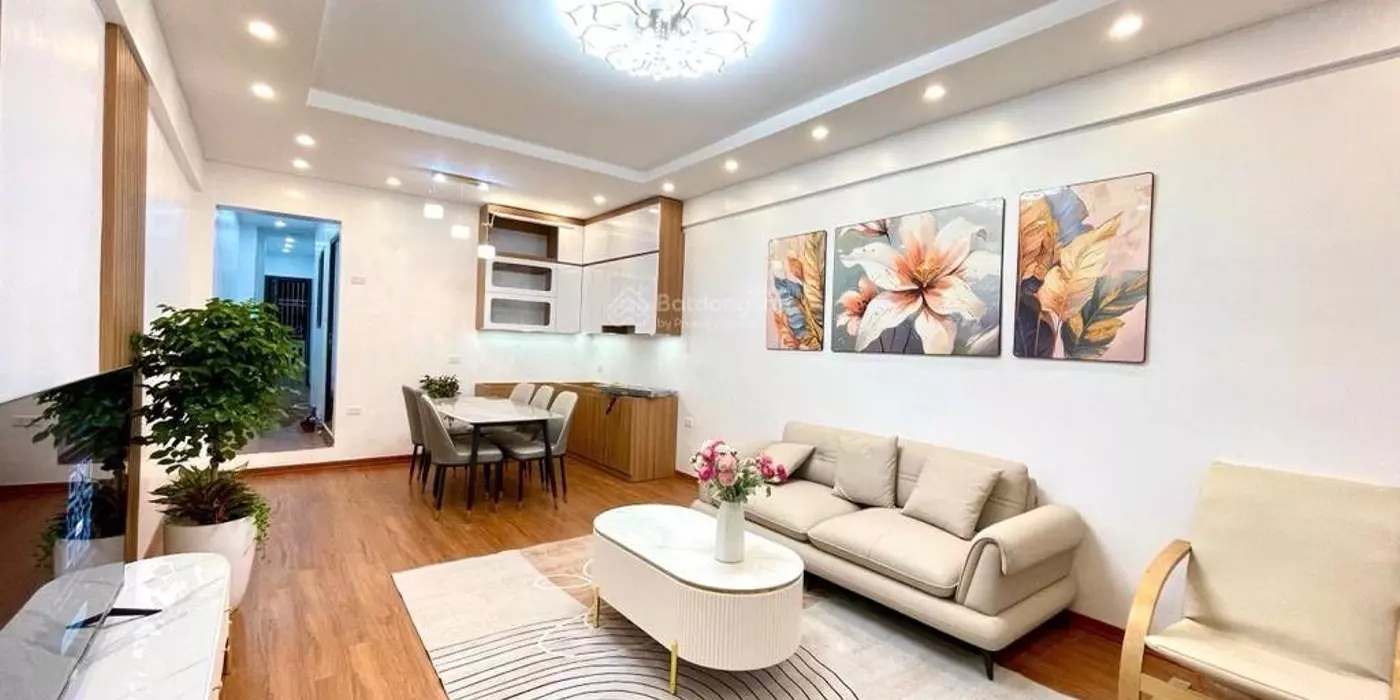 Bán nhà Lô góc phố Lê Ngọc Hân thoáng trước sau 90m² 3 ngủ ô tô đỗ nhỉnh 4,5x tỷ
