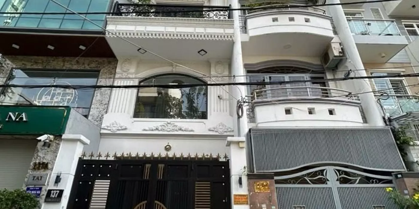 Bán nhà mặt tiền 5 tầng xe hơi Âu Dương Lân ngay chợ Rạch Ông 9 tỷ nhỉnh - 0931172218