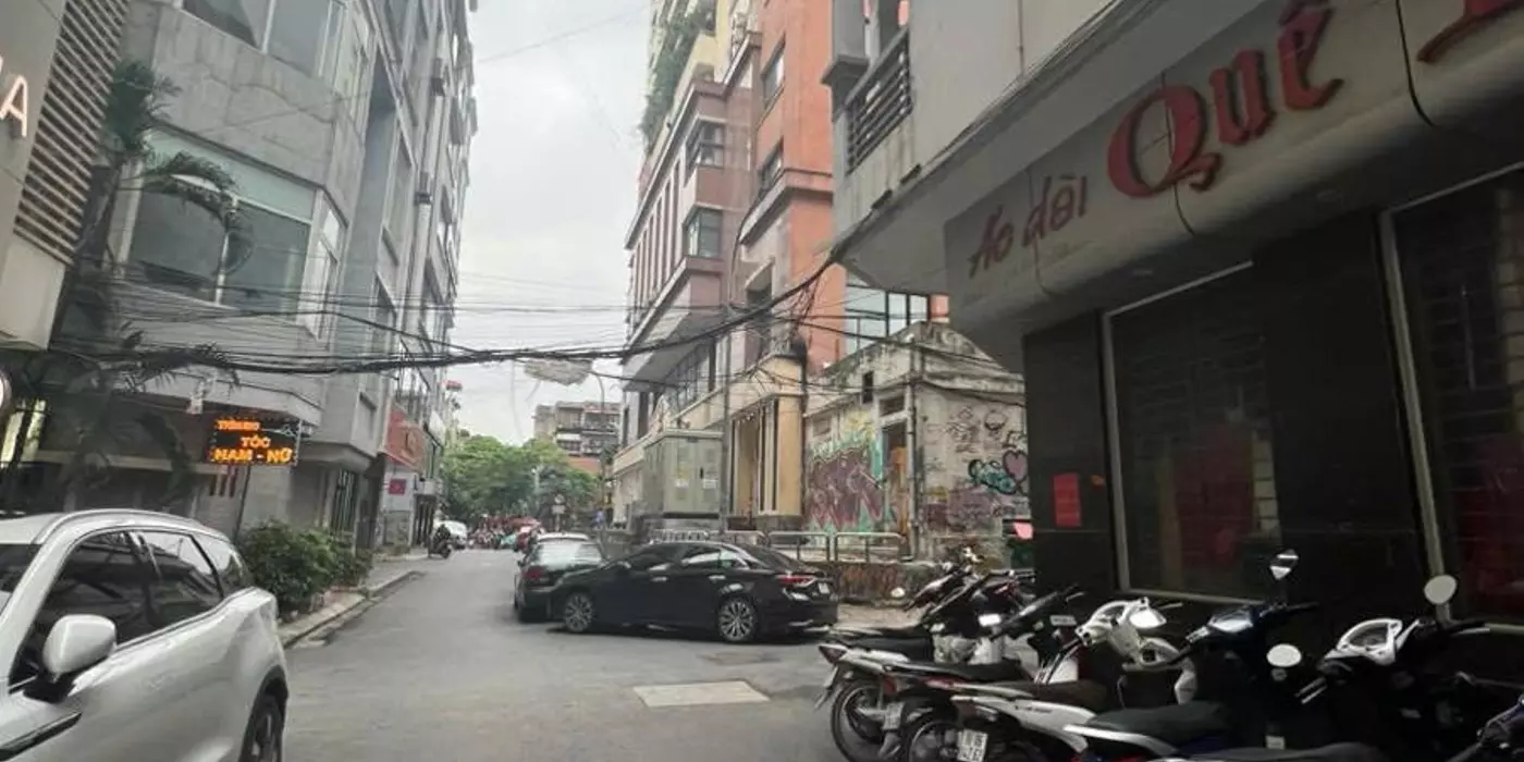 🏡 TÒA VP HUỲNH THÚC KHÁNG - LÔ GÓC - 7T TM - MT 8M - VỈA HÈ Ô TÔ TRÁNH - KINH DOANH ĐỈNH