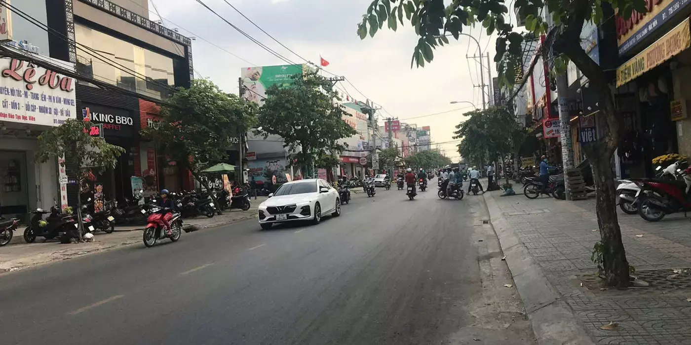 BÁN GẤP NHÀ (8x30) 2 MẶT TIỀN TÔ KÝ – HÓC MÔN – THU NHẬP ỔN ĐỊNH 45TR/THÁNG‼️