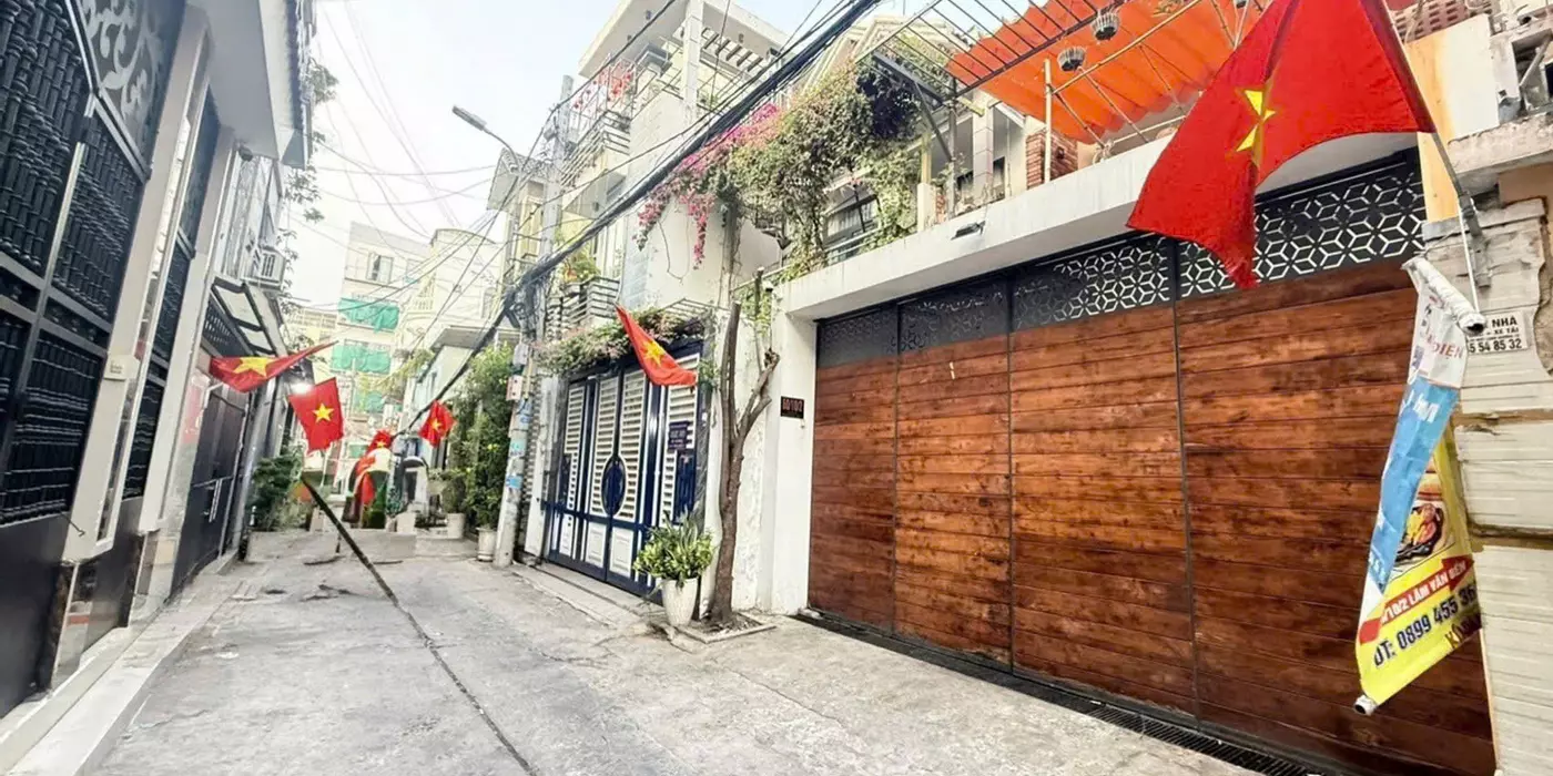 Quận 7 – Lâm Văn Bền – Hẻm xe hơi vào tận nhà – Nhà 4 tầng – 5x20m - 12Tỷ Nhỉnh
