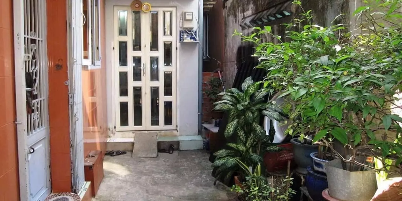 BÁN NHÀ 33M2- Đ.HOÀNG DIỆU- CHỈ 3.3T- THÔNG RA TÔN ĐẢN- GẦN TRƯỜNG ĐẠI NGUYỄN TẤT THÀNH.
