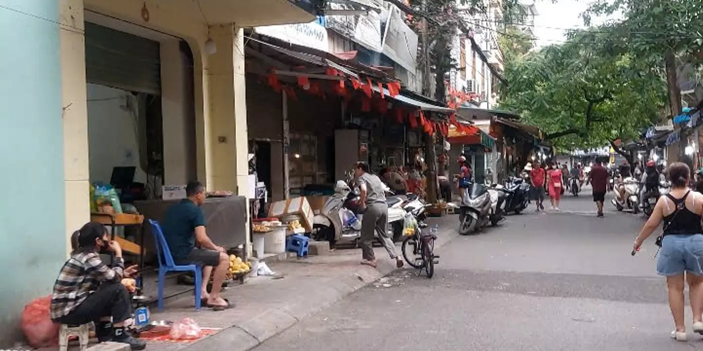 Bán nhà 1 tầng trung tâm phố chợ Thanh Xuân, Nguyễn Qúy Đức dt 100m2, mt 7m vị trí kinh doanh tốt