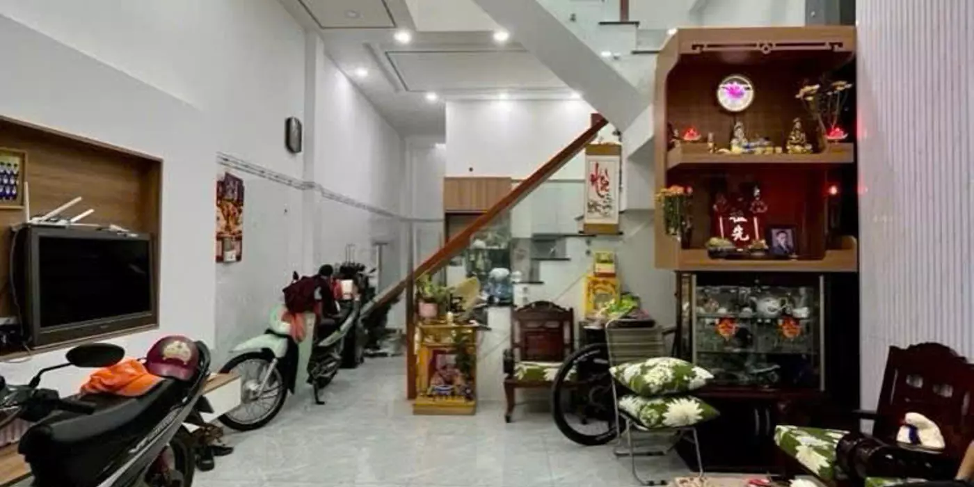 Bán nhà Bình Trị Đông, Bình Tân - 4.4x13.5m - 3 phòng ngủ - hẻm 4m -  5.6 tỷ (tl)