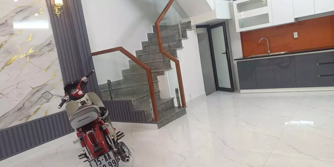 BÁN NHÀ LÔ GÓC 4 TẦNG HẢI AN – GẦN LŨNG ĐÔNG – Ô TÔ ĐỖ CỬA – GIÁ 3,3 TỶ