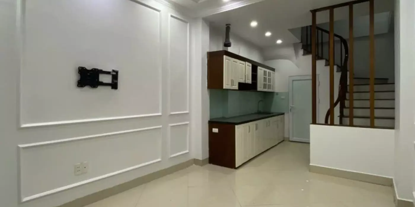 BÁT KHỐI – 5 TẦNG – 34M² – GIÁ 6.5 TỶ – Ở NGAY