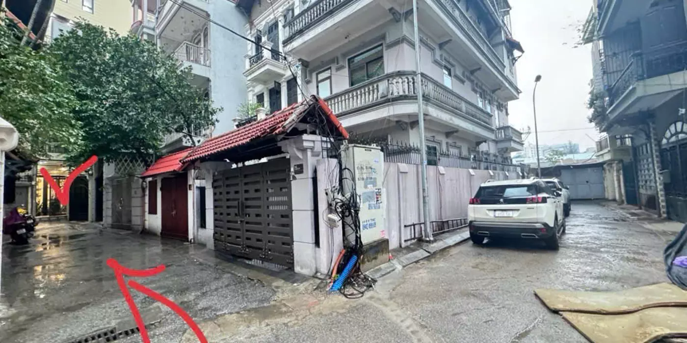 BÁN GẤP NHÀ NGUYỄN VĂN CỪ – Ô TÔ – FULL NỘI THẤT – VỊ TRÍ VÀNG TẠI LONG BIÊN - HÀ NỘI