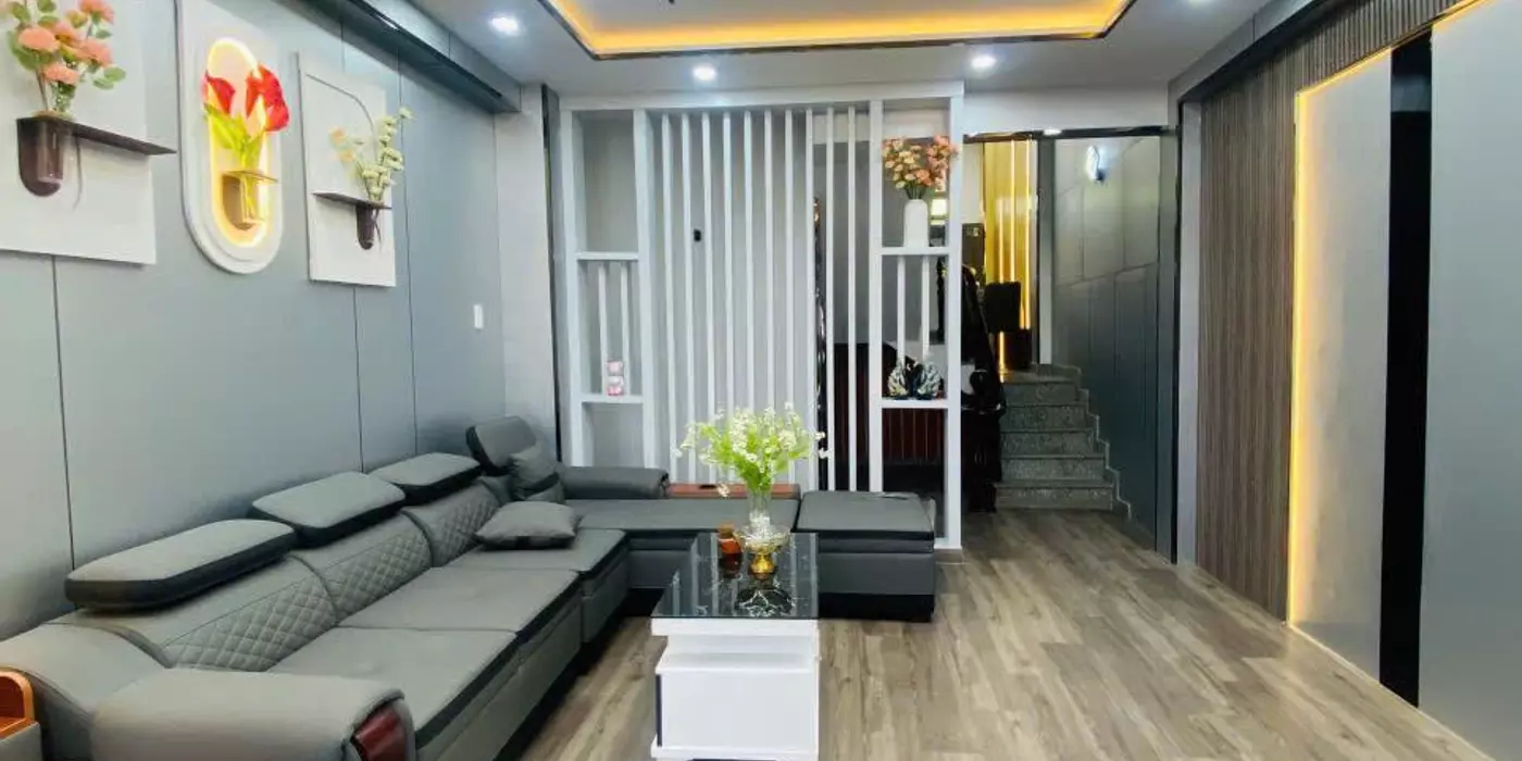 Chú Minh cần bán căn nhà hẻm Huỳnh Tấn Phát mới ởi, nhà 3 tầng, giá 6.35 tỷ