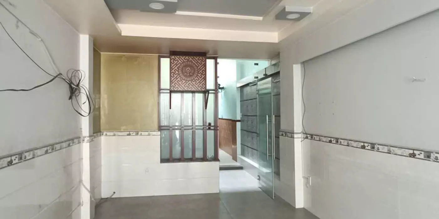 TÌM ĐÂU RA NHÀ 3 TẦNG ĐẸP - SÁT PHẠM VĂN ĐỒNG - CHỈ 8.6 TỶ