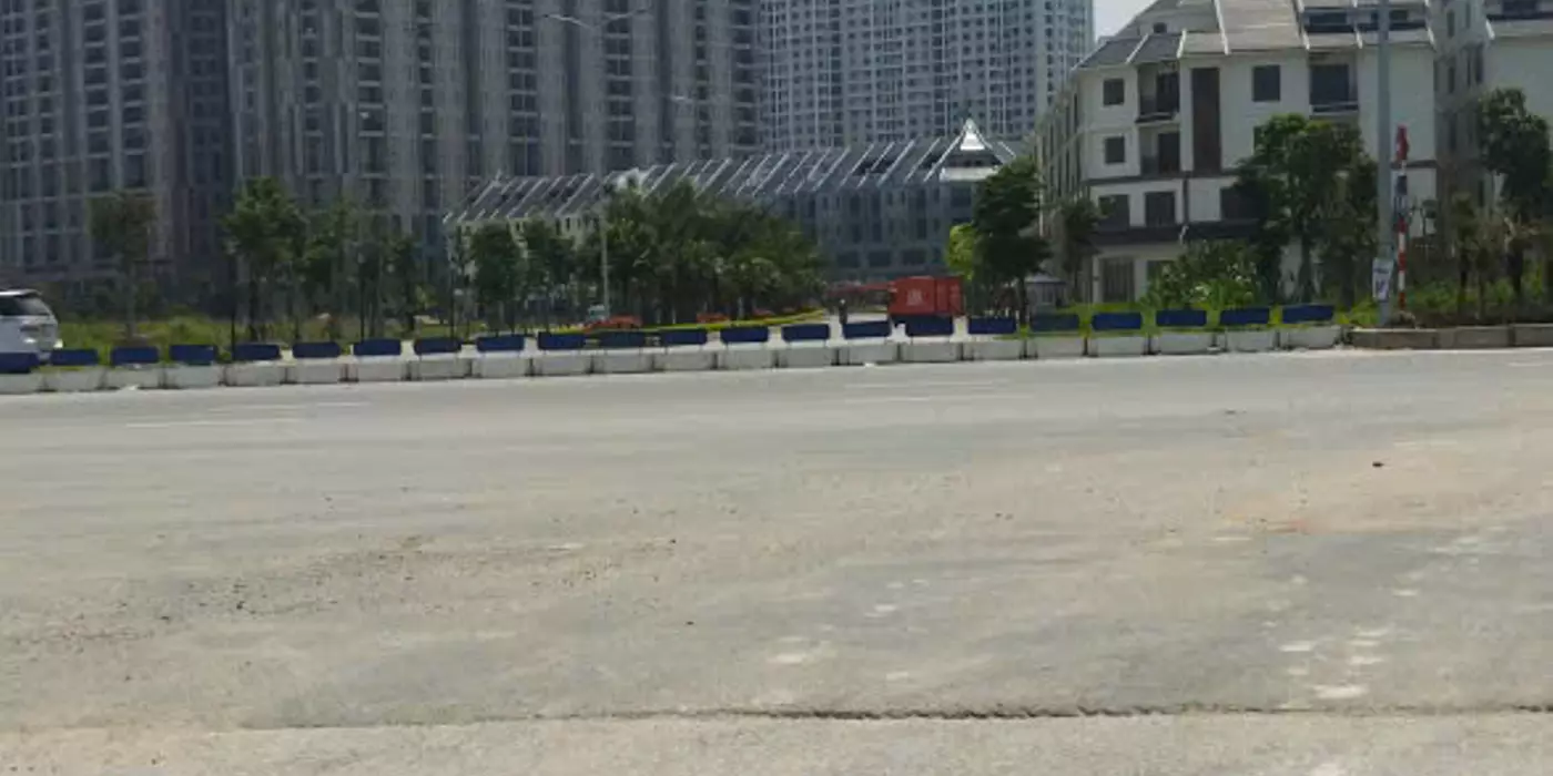 42m2 NHÀ MỚI 5 TẦNG, LAI XÁ KIM CHUNG, LÔ GÓC 3 MẶT THOÁNG, ÔTÔ ĐỖ CỔNG, SỐ VUÔNG ĐẸP, 6.x TỶ