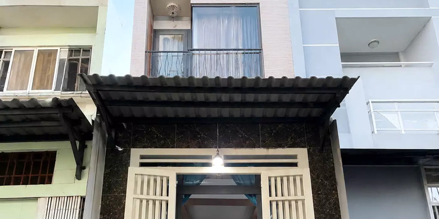 Nhà đúc: lửng/3lầu SHHC 154 Âu Dương Lân P3Q8