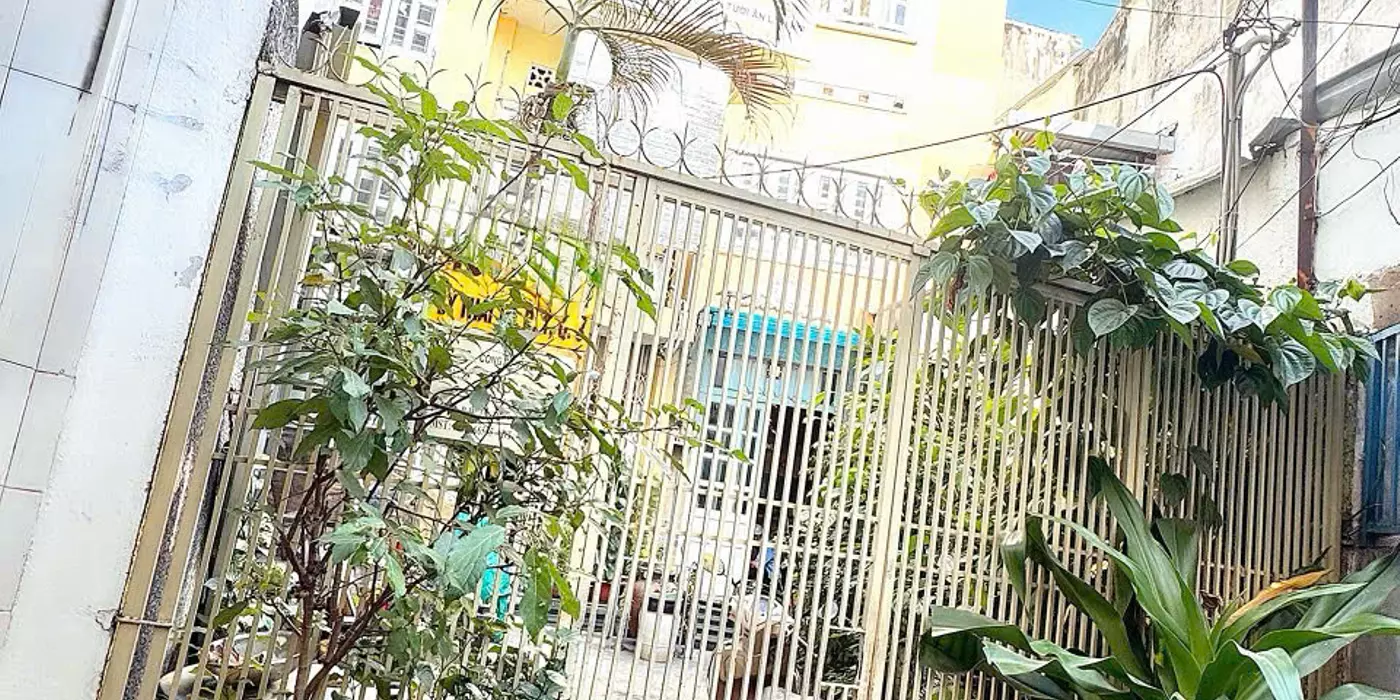 CHỦ 1 ĐỜI XƯA LÀ GIÁO VIÊN- BÁN NHÀ 5 TẦNG Đ.LÝ THÁI TỔ, QUẬN 3- DT SIÊU LỚN 190M2 NGANG 9M*22M-