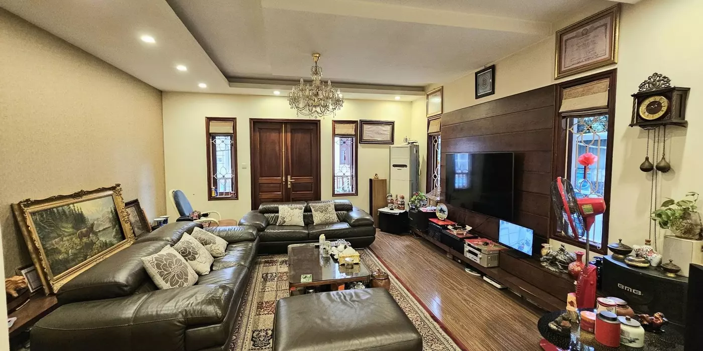 🏡 HOA HẬU PHỐ NGỌC KHÁNH - PHÂN LÔ - 3 THOÁNG - Ô TÔ TRÁNH ĐỖ - SỔ VUÔNG BÁNH CHƯNG
