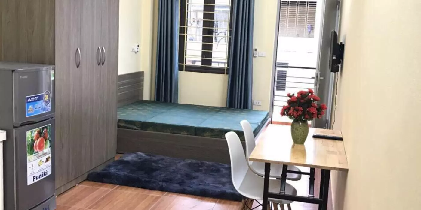 Cho thuê CCMN tại 171 Nguyễn Ngọc Vũ ban công thoáng - Trung Hòa