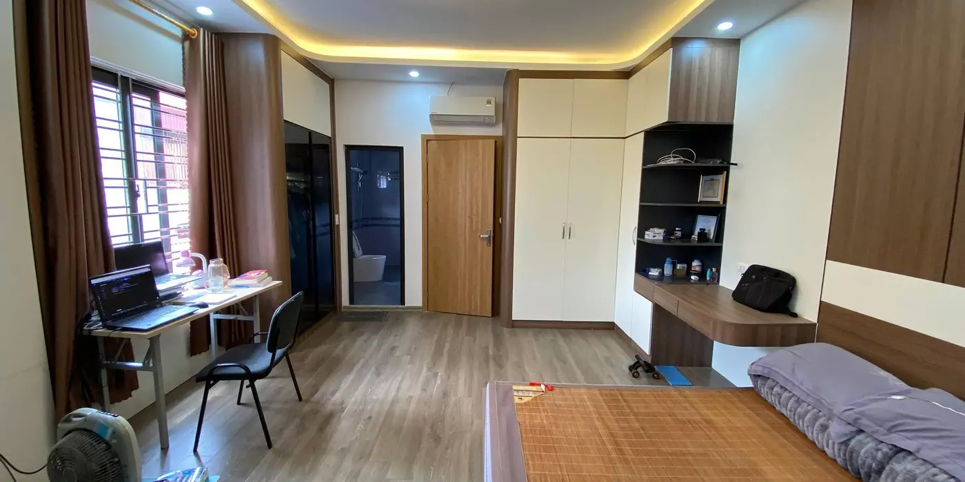 💥Siêu phẩm gần Hoàng Quốc Việt 52m 6 tầng Thang máy Ngõ to Gần phố, 16 tỷ có TL