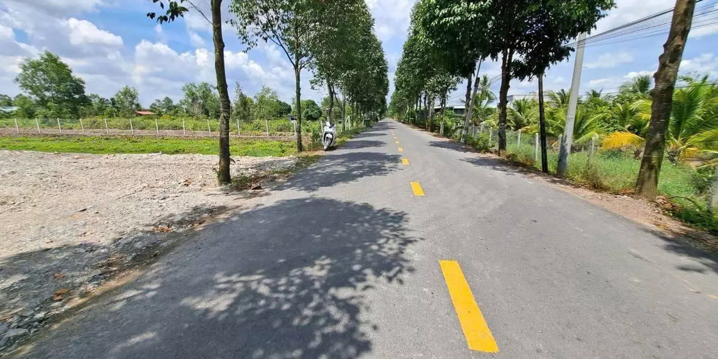 Bán đất mặt tiền đường ấp 10, xã Lương Hòa dt 2900m2 (300m2 thổ ) giá 13 tỷ