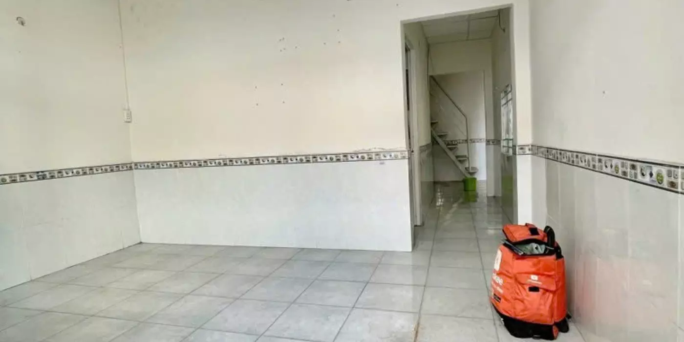 BÁN NHÀ HIẾM NGANG 6M – SÁT MẶT TIỀN Q4 – CHỈ 6.5 TỶ