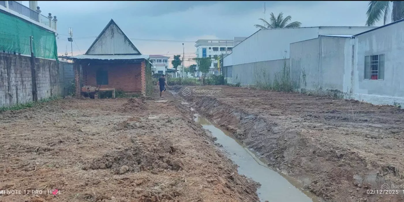 Bán lô đất thổ cư, mặt tiền đắc địa QL53, đối điện Công An Huyện Càng Long, Tỉnh Trà Vinh.