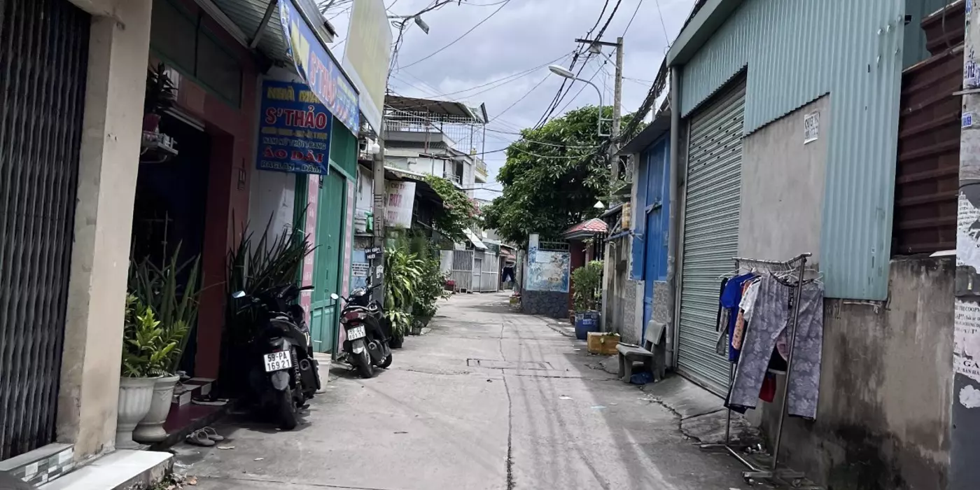 NHÀ HIẾM 2 CĂN – GẦN CẦU VƯỢT QUANG TRUNG