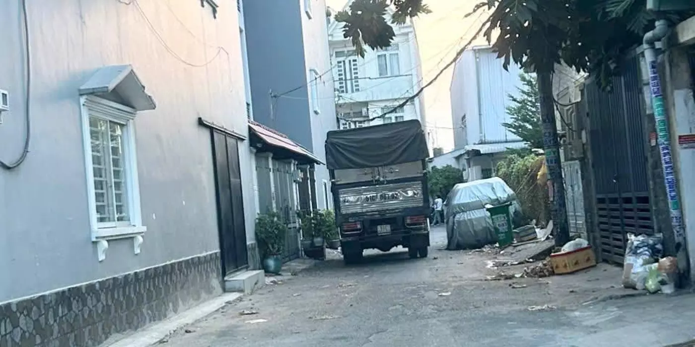 NHÀ 3 TẦNG -  HẺM XE TẢI – XE HƠI NGỦ TRONG NHÀ – NGANG 5 M- DIỆN TÍCH LỚN 153M² – CHỈ 10,2 TỶ
