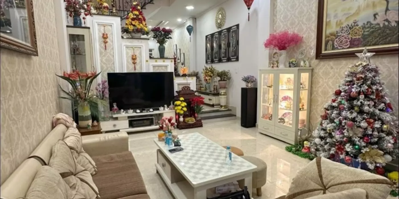 Bán nhà đường QL 13, Phường Hiệp Bình Phước. Thủ Đức, TP HCM. DT 126m2, 4 tầng, SH. Giá 12.9 tỷ
