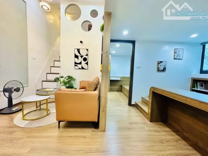 Bán nhà Lê Ngọc Hân 69m có 3 ngủ chỉ 3,9 tỷ có ngay 3 ngủ - TRUNG TÂM HAI BÀ TRƯNG - HÀNG XÓM PHỐ