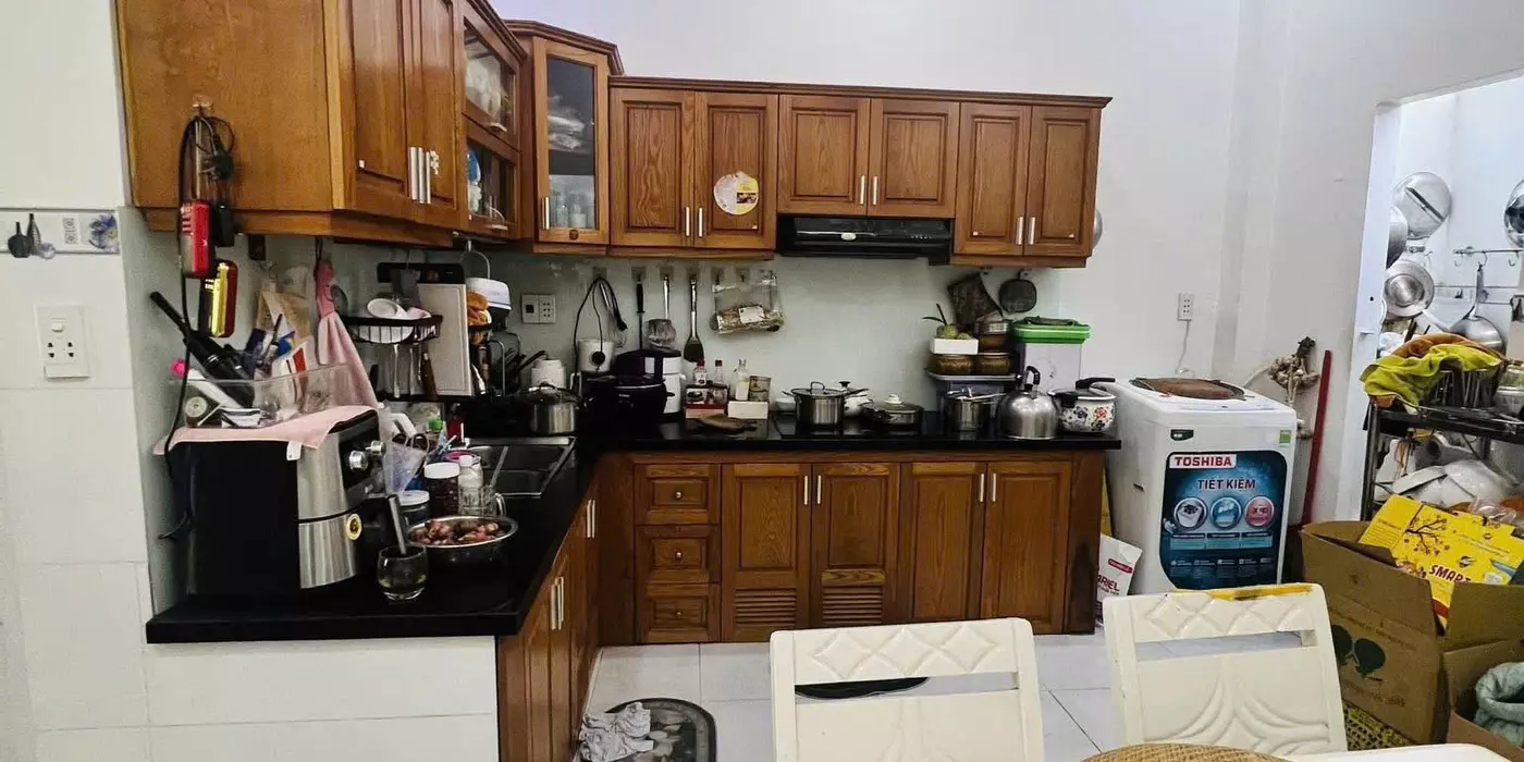 NHÀ ĐẸP QUẬN 7 – 3 TẦNG ĐÚC – NGANG GẦN 6M HIẾM- Chỉ 5 Tỷ 990
